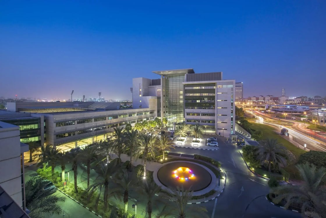 American-Hospital-Dubai-NightShot-2048x1367.jpeg